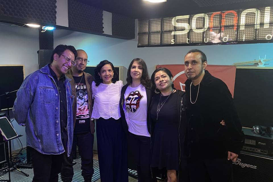 En estudio