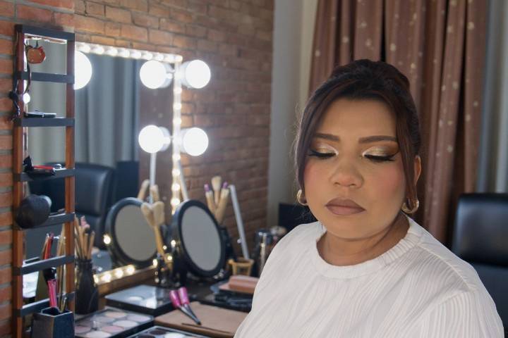 Lu Stone Makeup