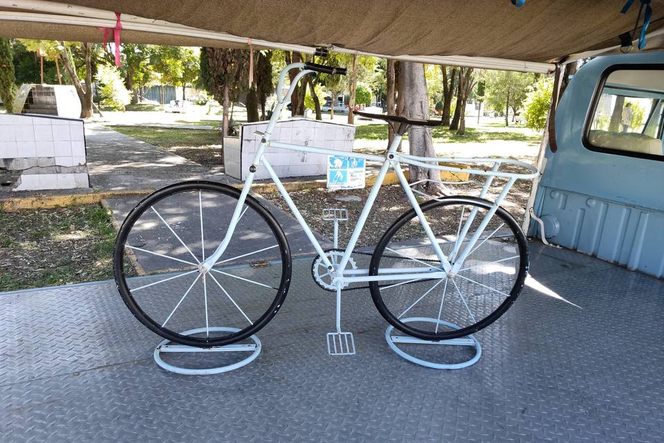 Bicicleta vintage de adorno