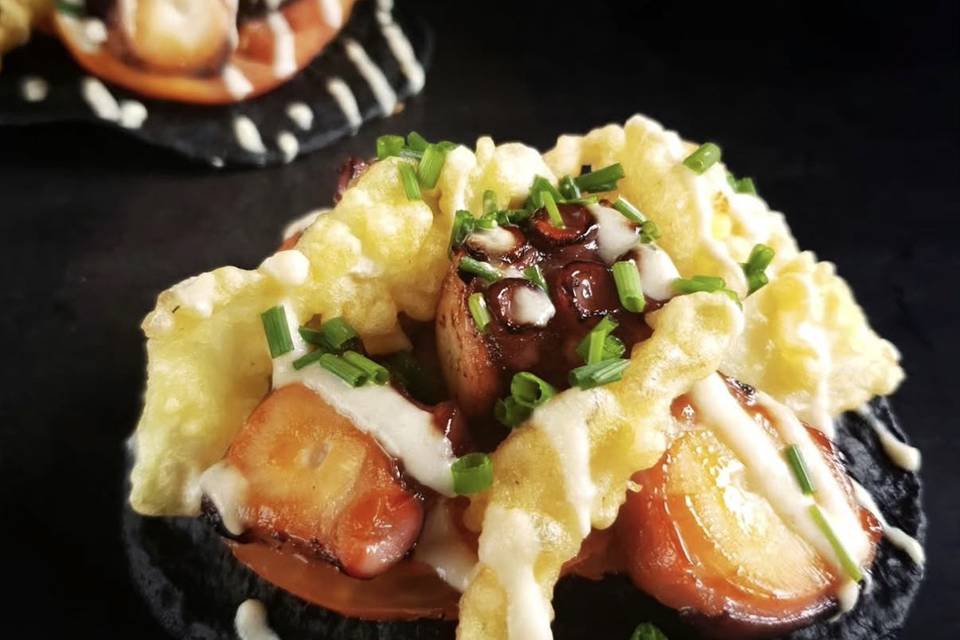 Regañas negras con pulpo