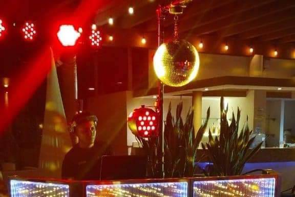 DJ Profesional