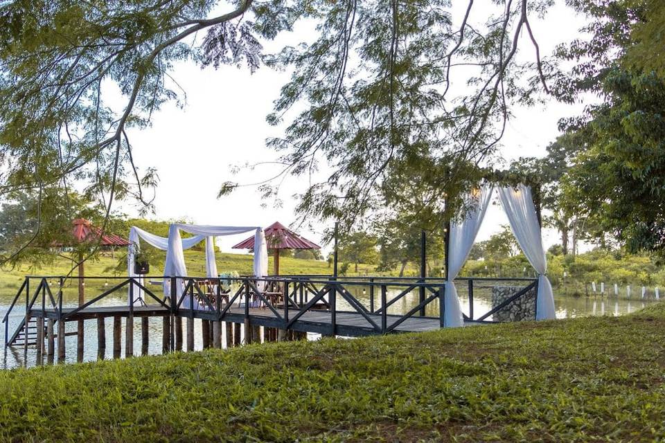 Puente de madera