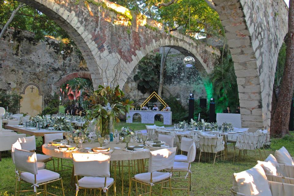 Arcos