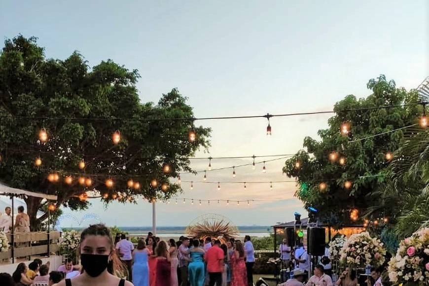 Bodas en atardecer