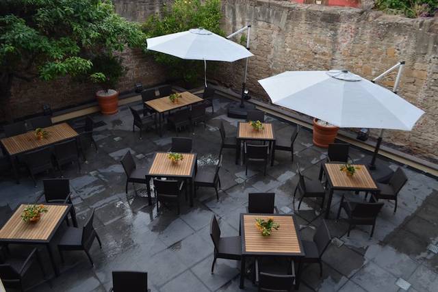 Restaurant Patio del Aguacate