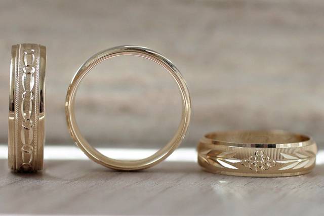 Argollas de movimiento 14K