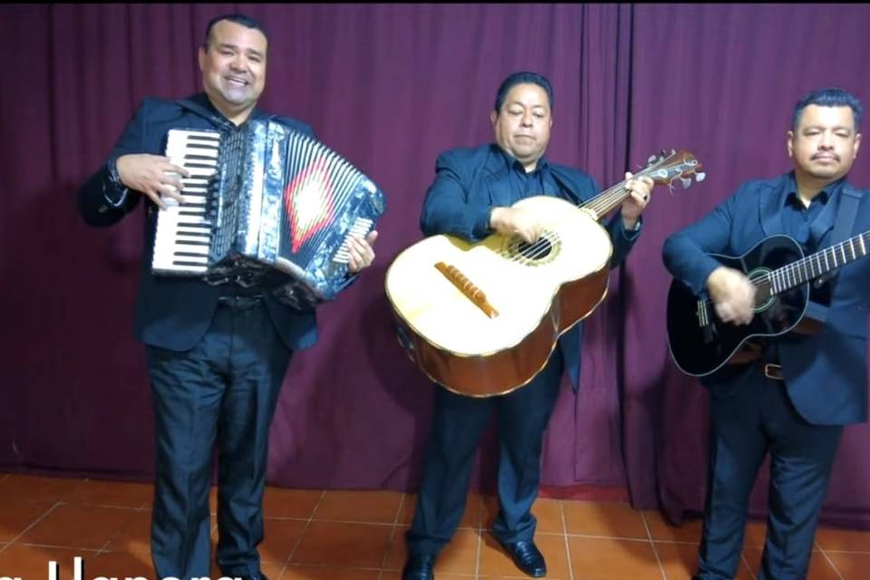 Trio mexicano