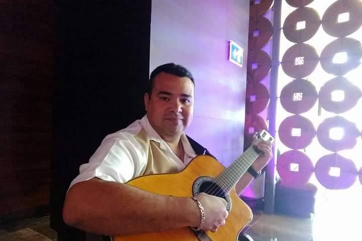 Guitarrista Versátil Boda