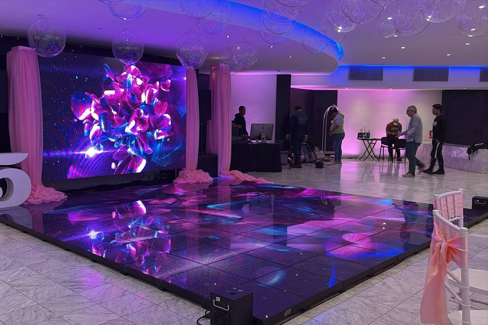 Pista de baile y pantalla