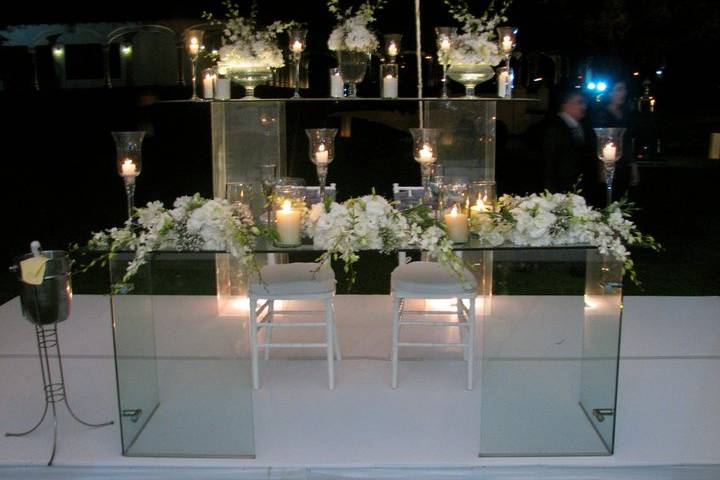 Quality Mobiliario & Banquetes