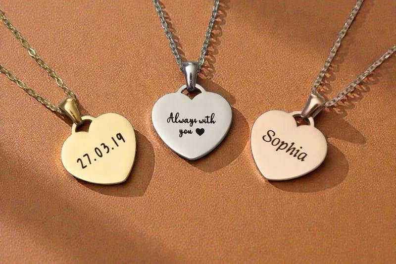 Collar con dije de Corazón