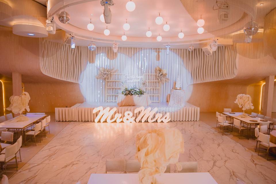 Salón Ovanto