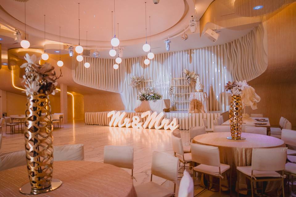 Salón Ovanto