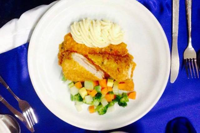 Platillo de pollo rellena