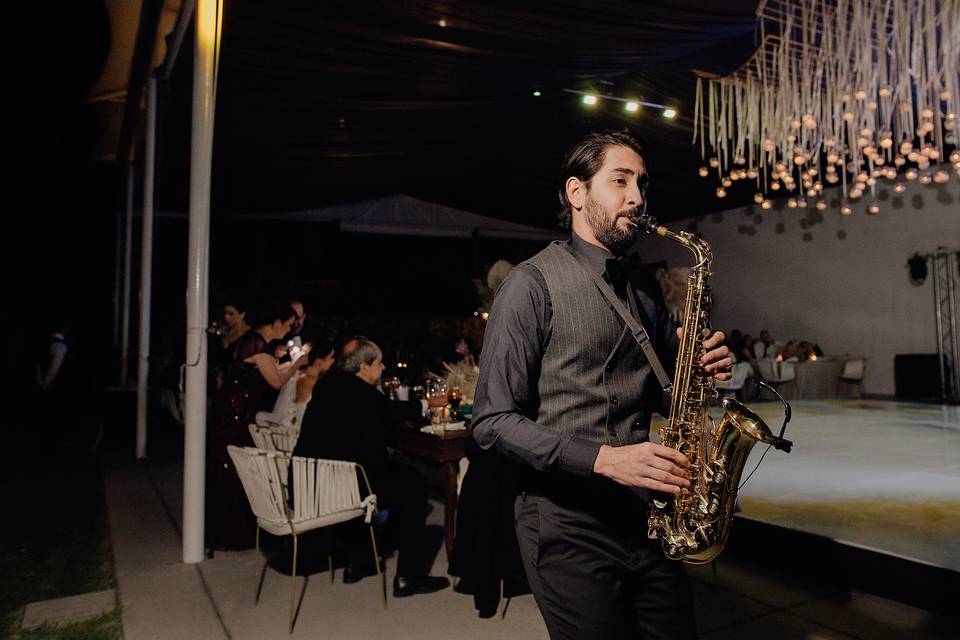 Roberto González - Saxofonista