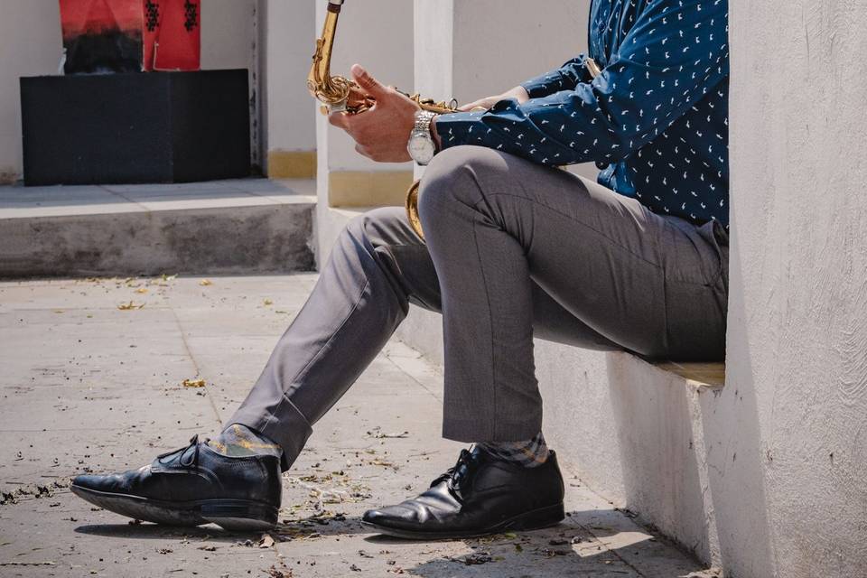 Carlos Sax Performer