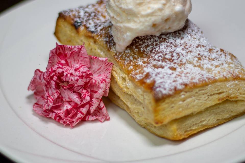 Strudel de manzana con helado