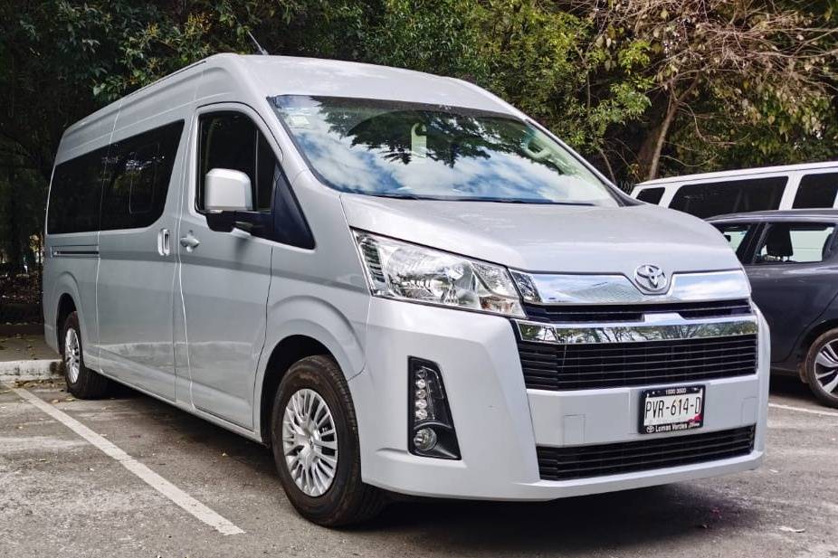 Toyota Hiace 15 px