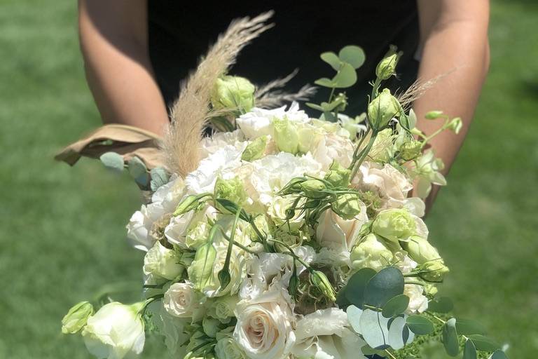 Ramo lisianthus & rosas