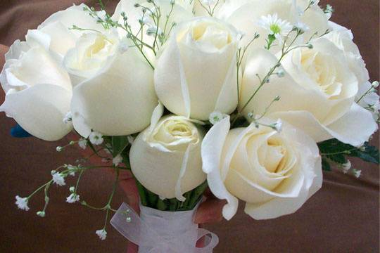 Ramo rosas blancas novia