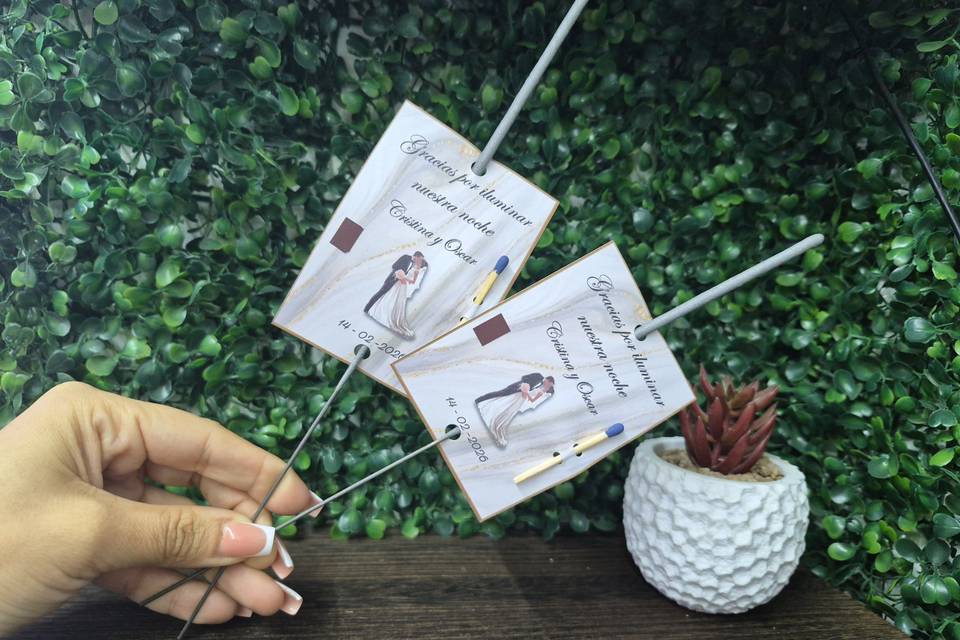 Luz de bengala con tira y ceri