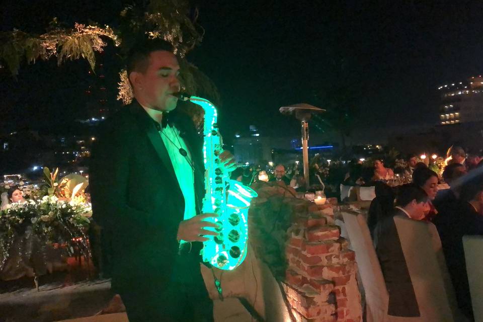 Sax Efraín Acosta