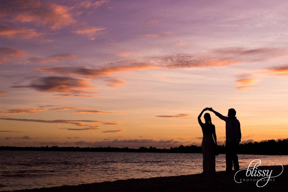 Bride & Groom al atardecer