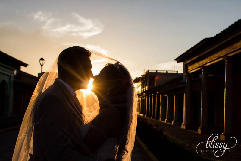 Trash the dress en la playa