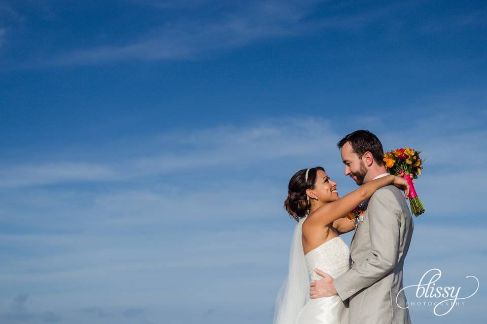 Sesión de novios en la playa