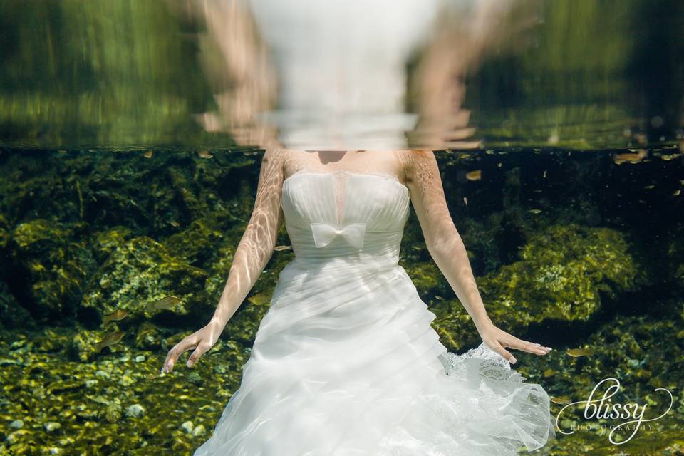 Trash the dress bajo el agua