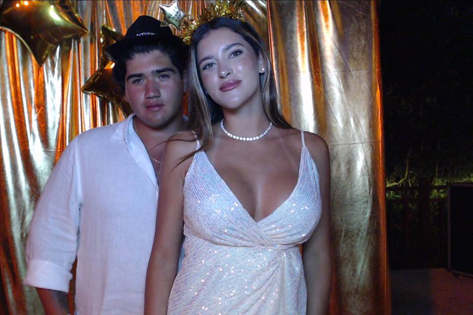 Pareja posando