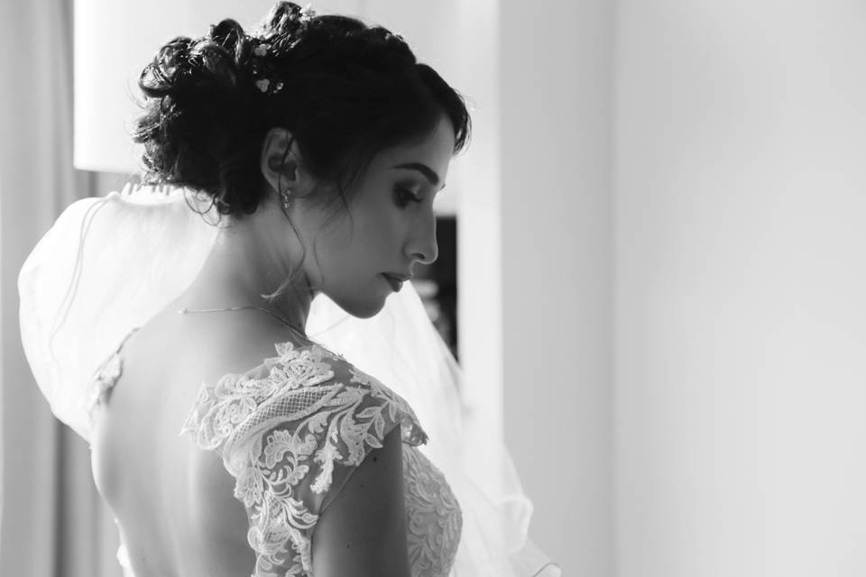 Novia preparándose