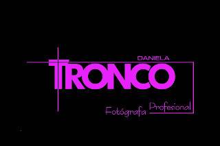 Daniela Tronco Fotografía logo