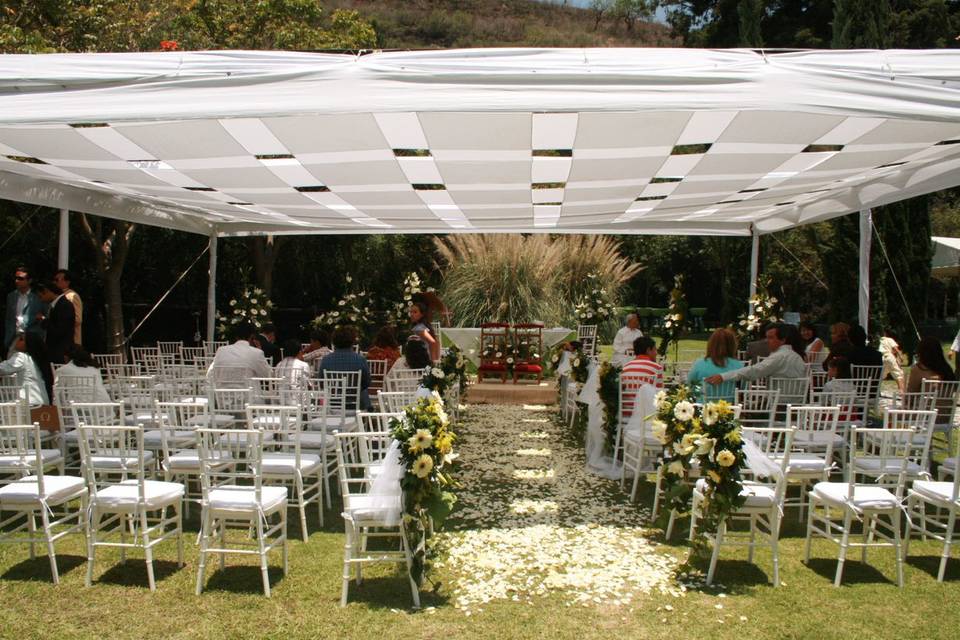 Entrada de boda con ceremonia