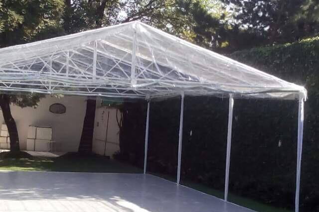 Carpa transparente entarimado