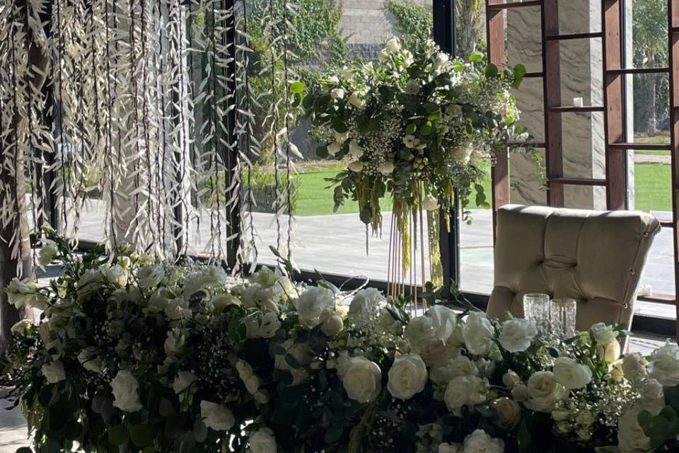 Mesa de novios con back