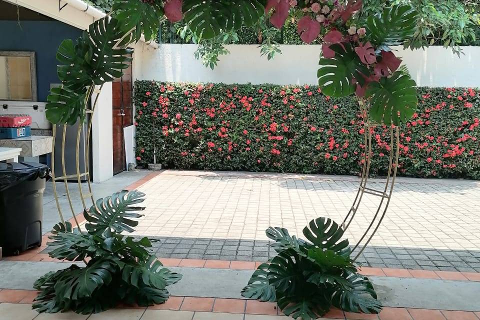 Diseño Floral Tropical