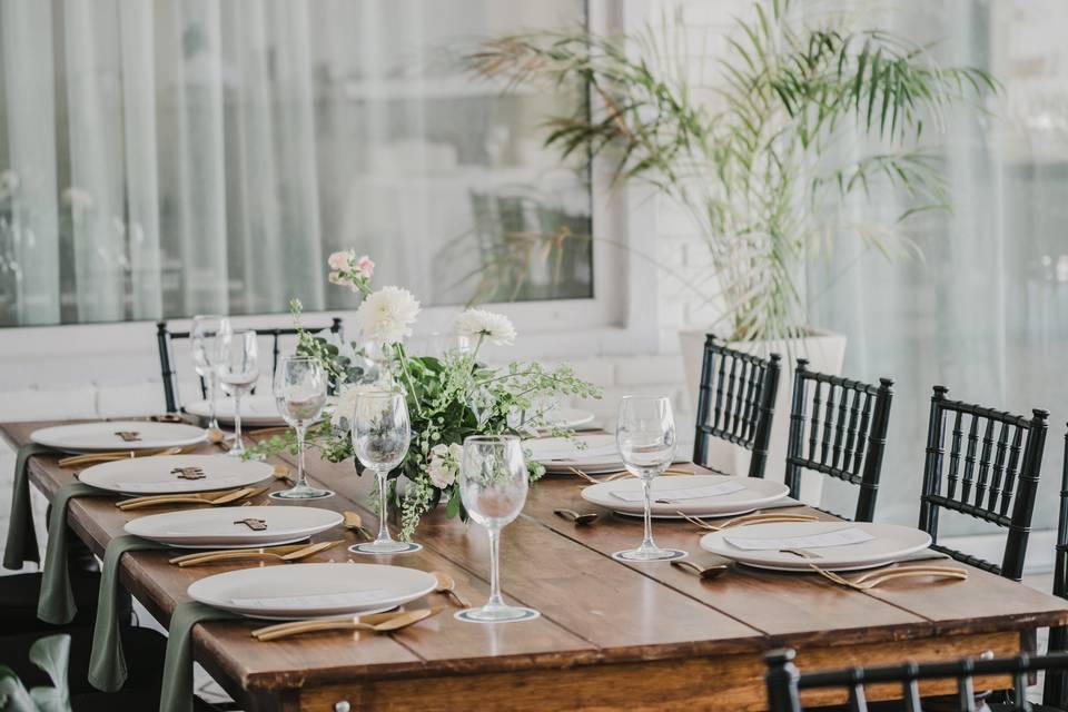 Mesa Abierta de Casa Basalto