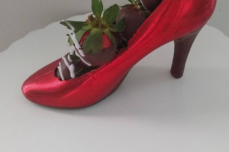 Zapatilla chocolate con fresas