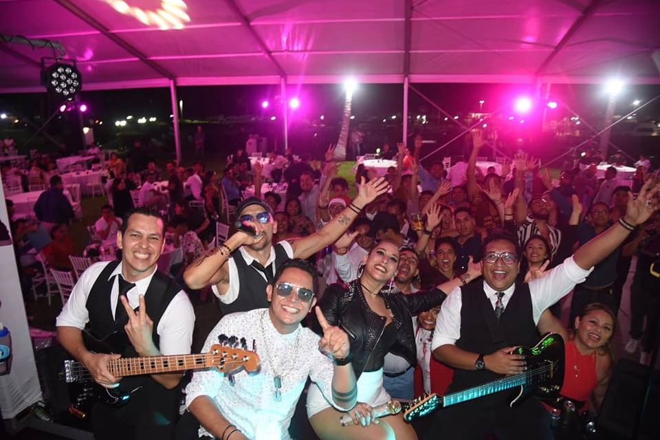 Grupo en concierto