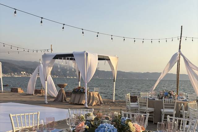 Mesa redonda decorada