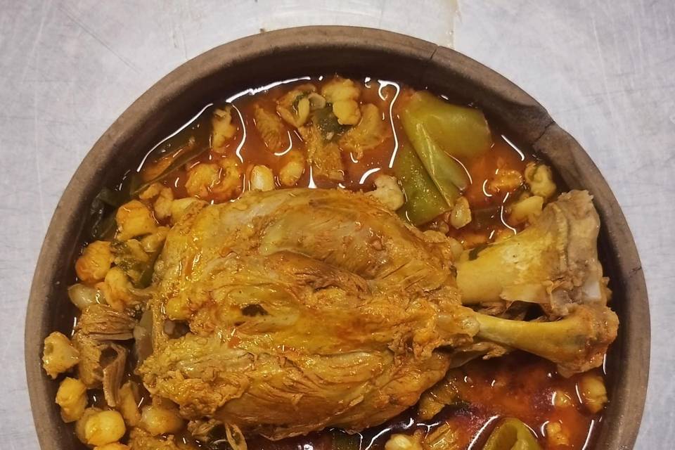 Pozole con chamorro
