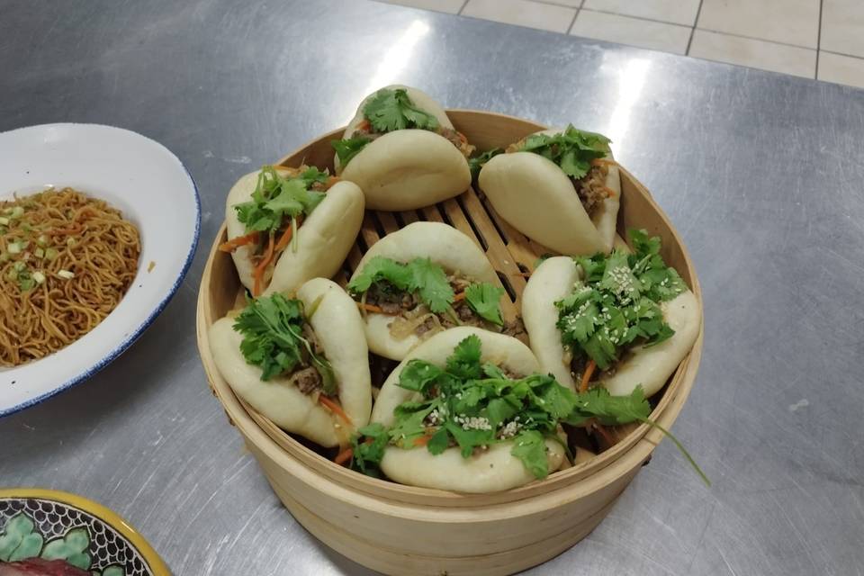 Baos de res menú oriental