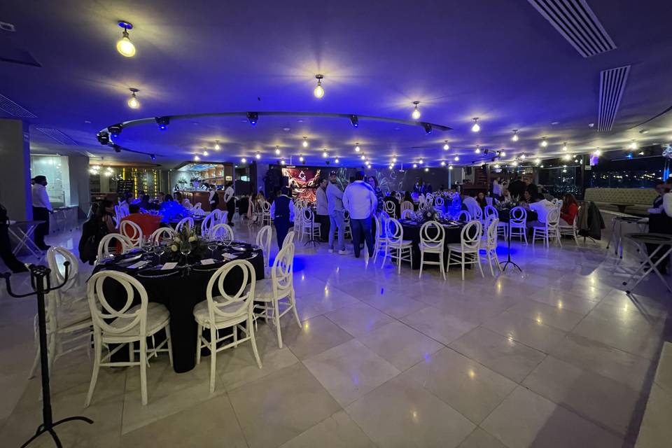 Cúspide Eventos