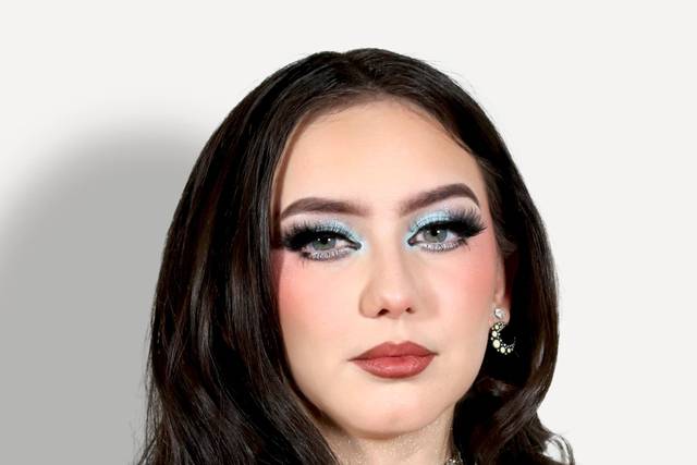 Purple glam makeup look.