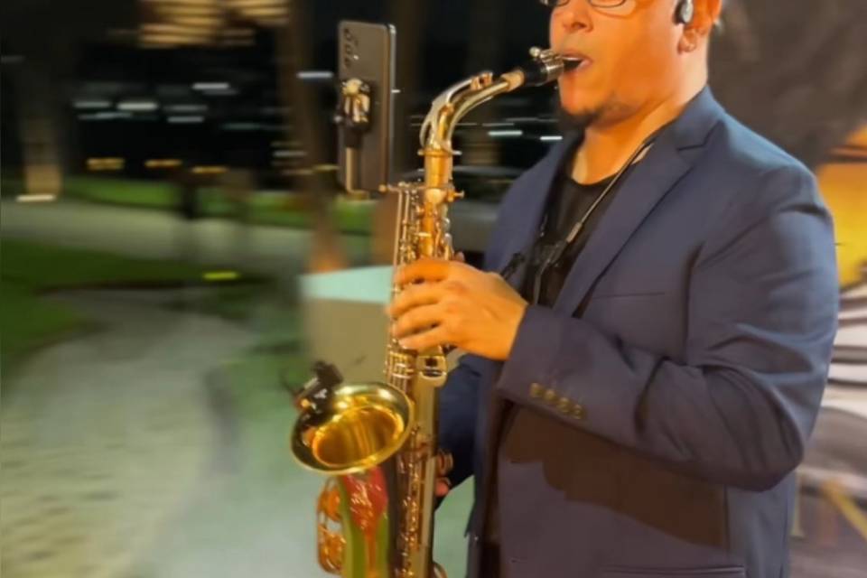 Saxofón Romántico