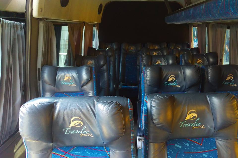 Interior Sprinter 17 pasajeros