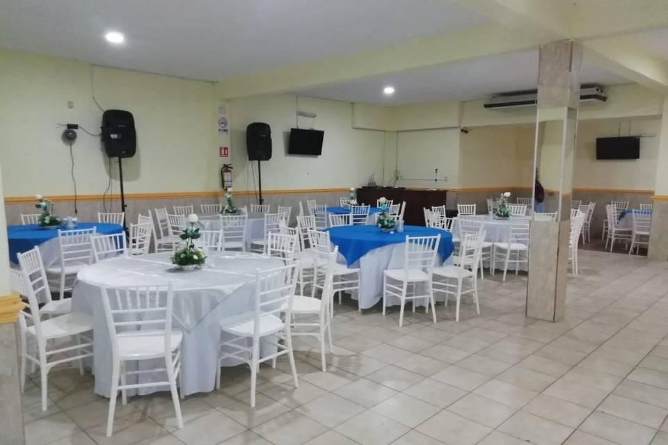 Salon para 100 personas