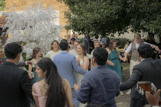 Novios Jardin