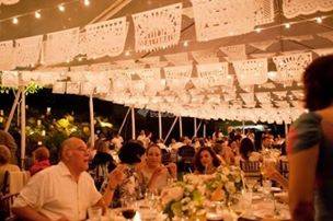 Enrramada de papel picado boda